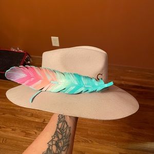 Charlie 1 Horse hat with leather feather